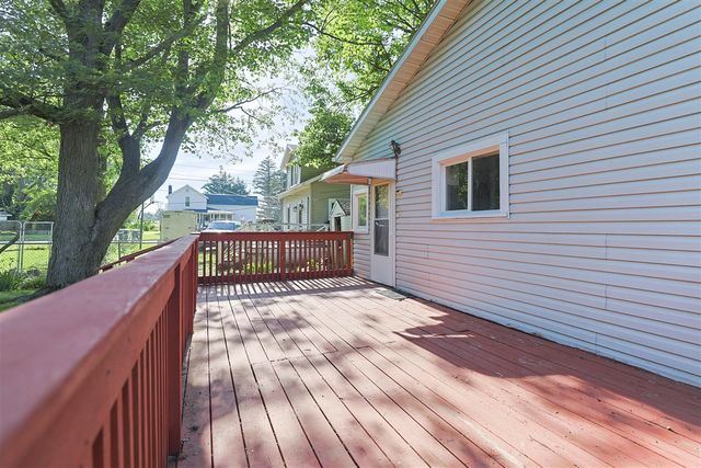 104 Clyborn Street, Dowagiac, MI 49047