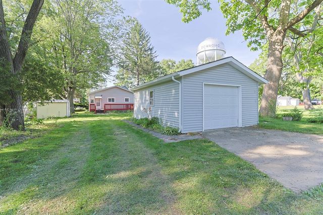 104 Clyborn Street, Dowagiac, MI 49047
