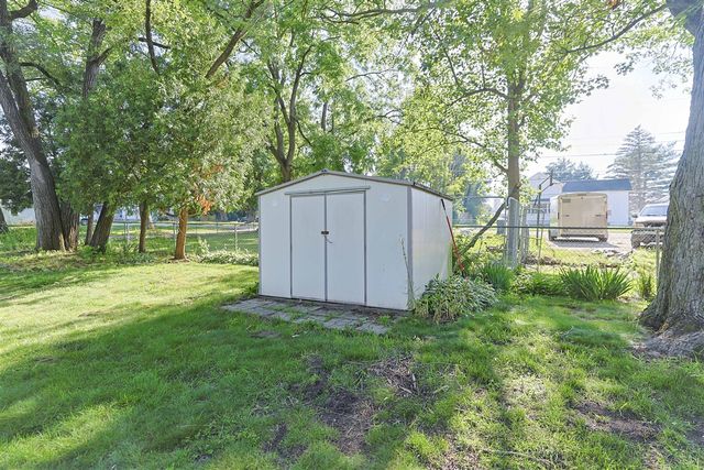 104 Clyborn Street, Dowagiac, MI 49047