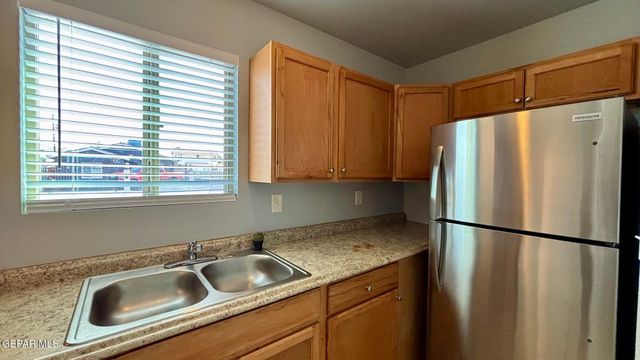 136 Keeney Court B, El Paso, TX 79907