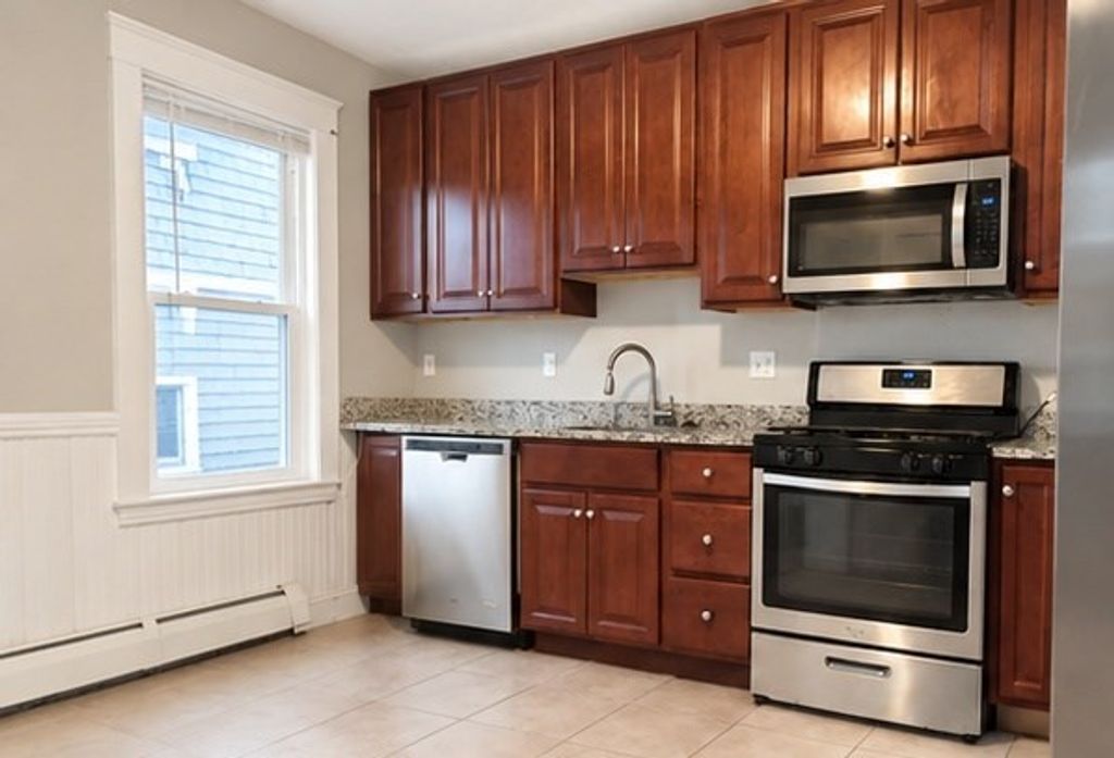 3924 Washington St 2, Boston, MA 02131