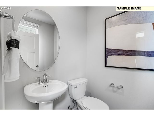 16582 Sw EVERTON St, Portland, OR 97224