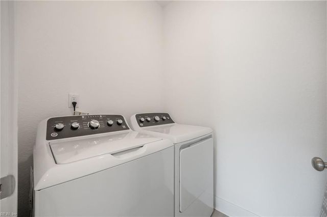 712 14th Street B, Virginia Beach, VA 23451