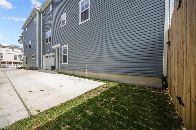 712 14th Street B, Virginia Beach, VA 23451