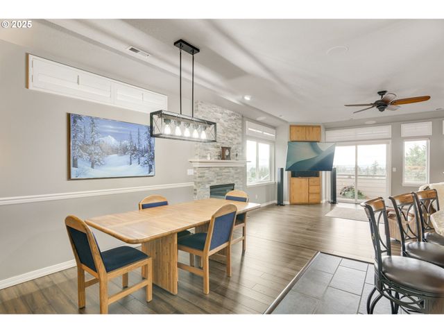 2276 37TH St, Washougal, WA 98671