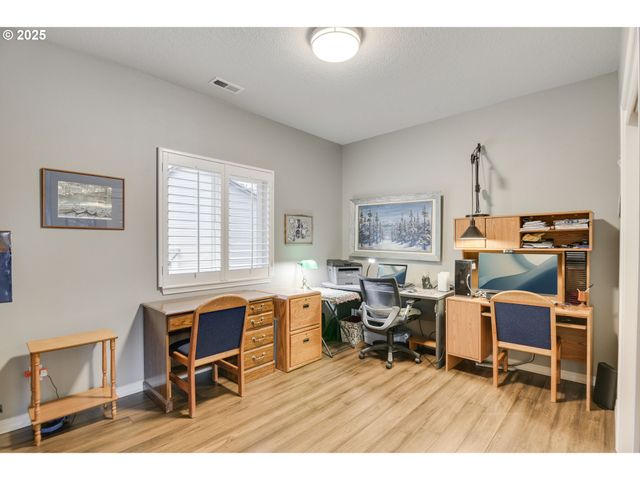 2276 37TH St, Washougal, WA 98671