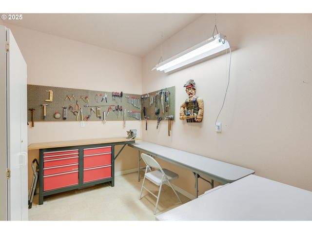 2276 37TH St, Washougal, WA 98671