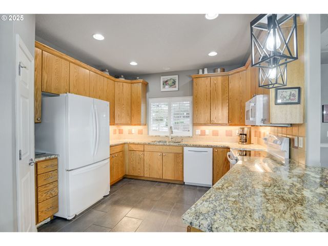 2276 37TH St, Washougal, WA 98671