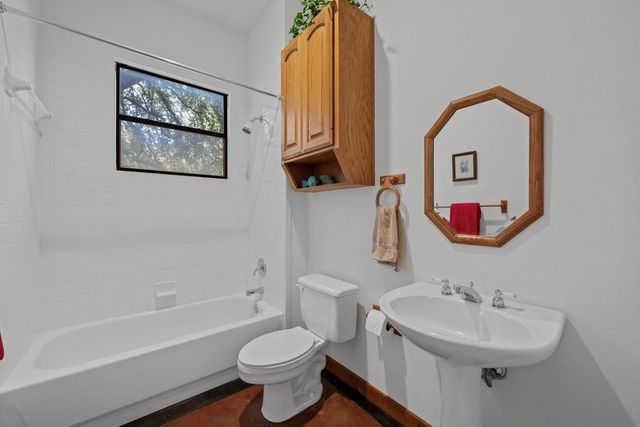 16704 Post Oak GLN, Austin, TX 78737