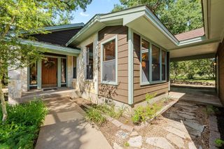 16704 Post Oak GLN, Austin, TX 78737