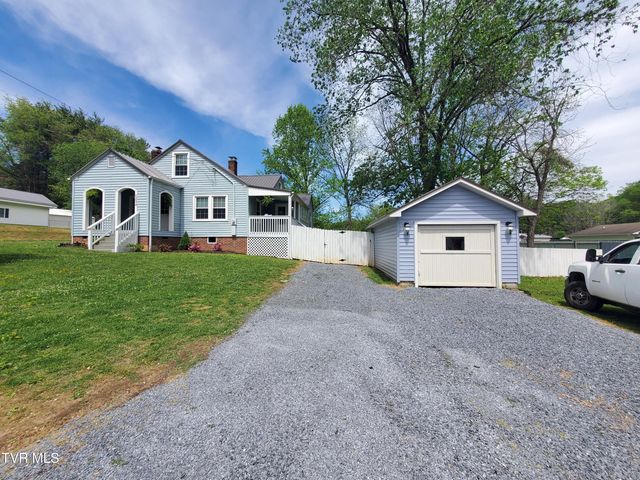 1234 Bristol Highway, Elizabethton, TN 37643