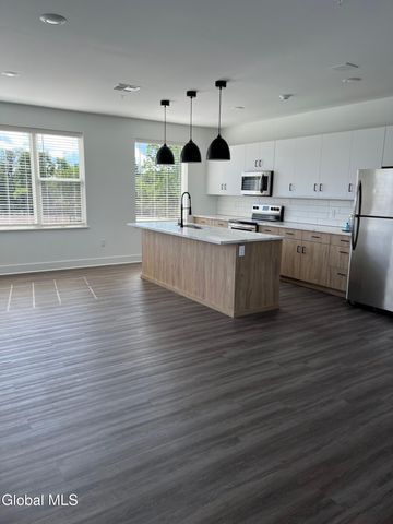 578 Columbia Turnpike 202, East Greenbush, NY 12061