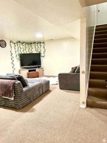 5520 S 1150 W, Riverdale, UT 84405