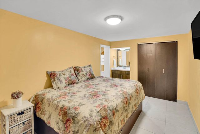 1670 NW 121st Street, North Miami, FL 33167
