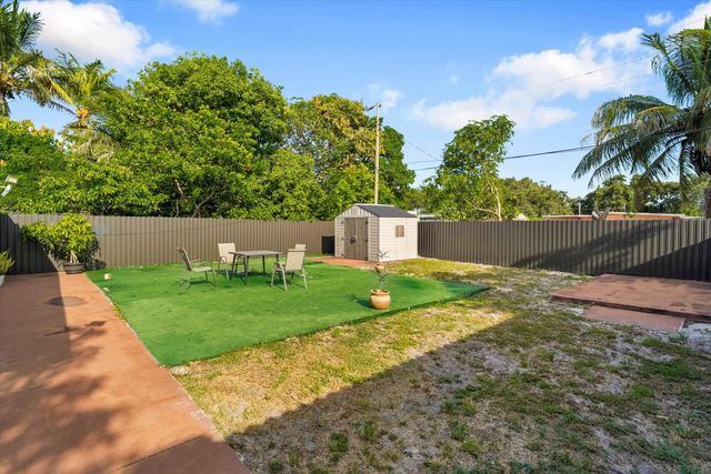 1670 NW 121st Street, North Miami, FL 33167