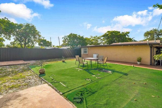 1670 NW 121st Street, North Miami, FL 33167
