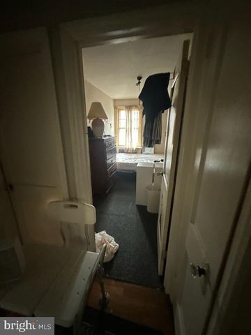 610 BRIARCLIFF RD, Upper Darby, PA 19082