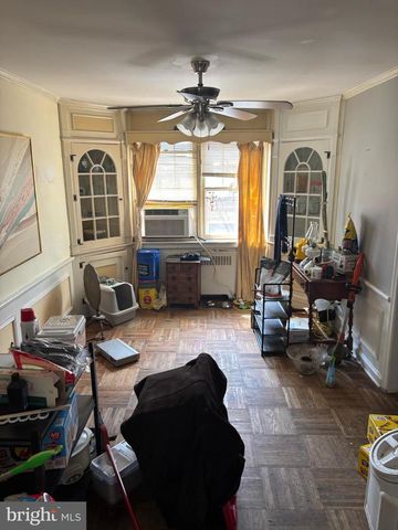 610 BRIARCLIFF RD, Upper Darby, PA 19082