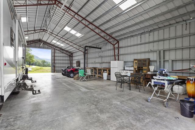 1191 Horns River Road, Irvine, KY 40336