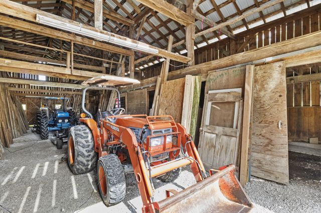 1191 Horns River Road, Irvine, KY 40336