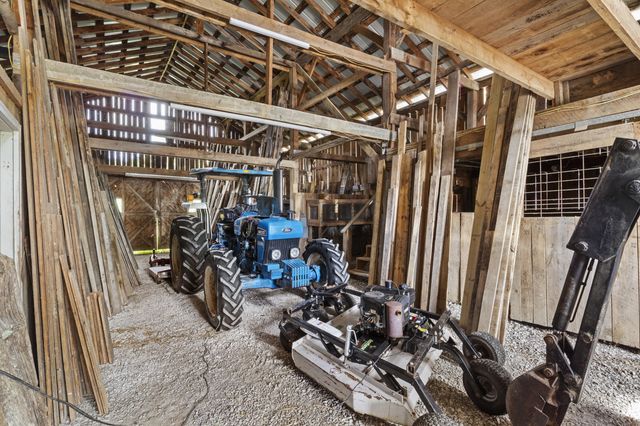 1191 Horns River Road, Irvine, KY 40336