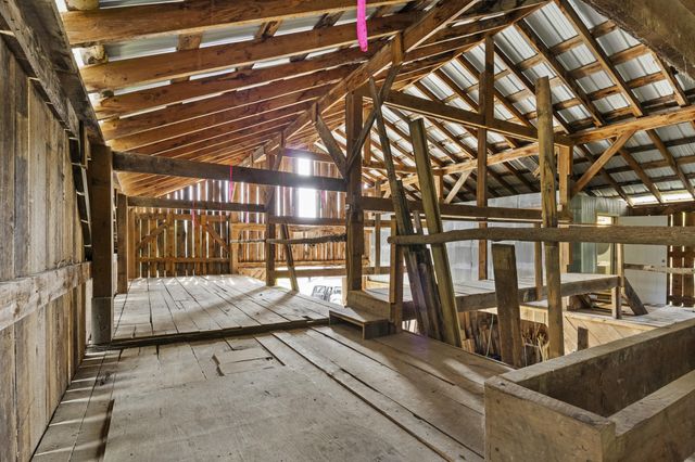 1191 Horns River Road, Irvine, KY 40336