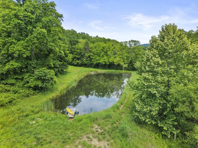 1191 Horns River Road, Irvine, KY 40336