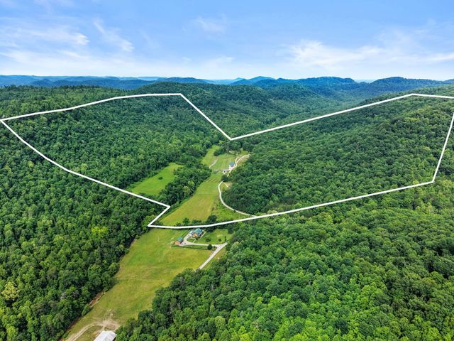 1191 Horns River Road, Irvine, KY 40336