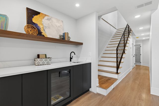 1728 N Sawyer Avenue A, Chicago, IL 60647
