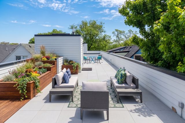 1728 N Sawyer Avenue A, Chicago, IL 60647