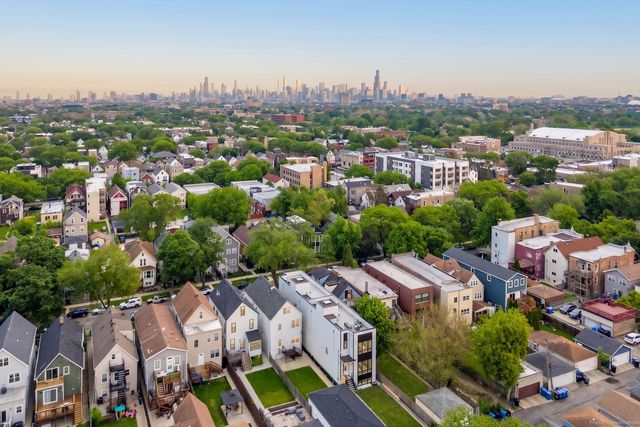 1728 N Sawyer Avenue A, Chicago, IL 60647