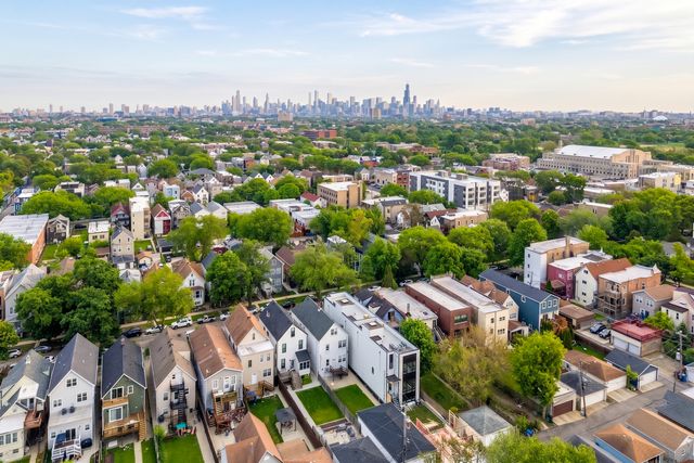 1728 N Sawyer Avenue A, Chicago, IL 60647
