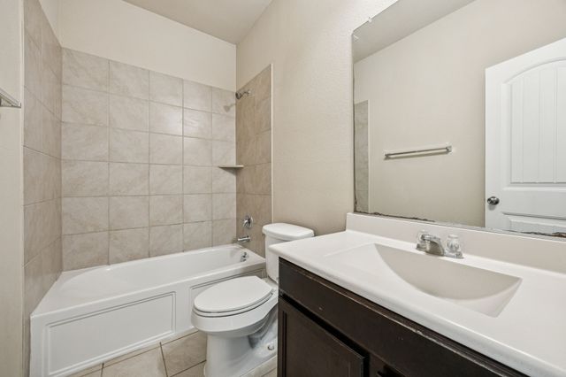 224 Oxford Drive, Fate, TX 75189