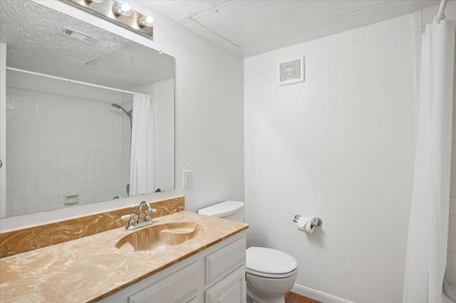 5200 Martel Avenue 6G, Dallas, TX 75206