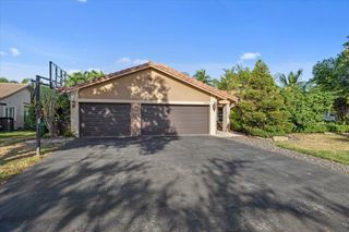 5434 NW 87th Terrace, Coral Springs, FL 33067