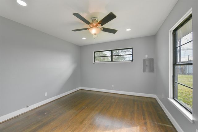 1913 Scarborough Lane, Pasadena, TX 77502