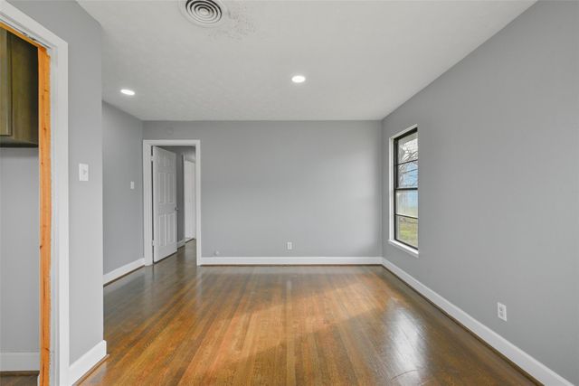1913 Scarborough Lane, Pasadena, TX 77502