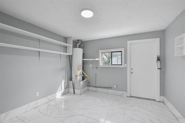 1913 Scarborough Lane, Pasadena, TX 77502