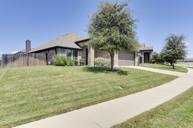 7200 Windy Ridge Drive, Fort Worth, TX 76123
