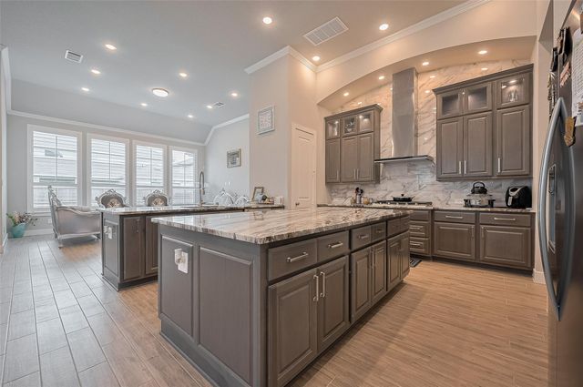 2407 Texas Orange Trail, Richmond, TX 77406