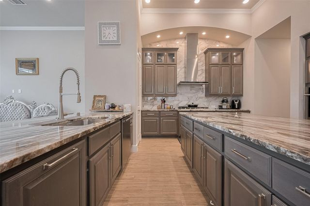 2407 Texas Orange Trail, Richmond, TX 77406