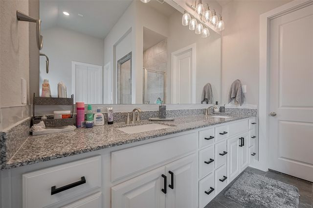 2407 Texas Orange Trail, Richmond, TX 77406