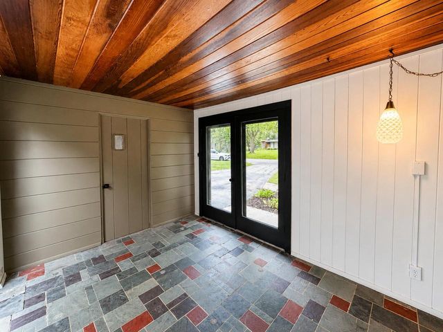 4435 N 148th STREET, Brookfield, WI 53005