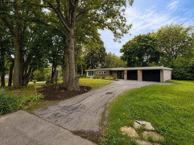 4435 N 148th STREET, Brookfield, WI 53005