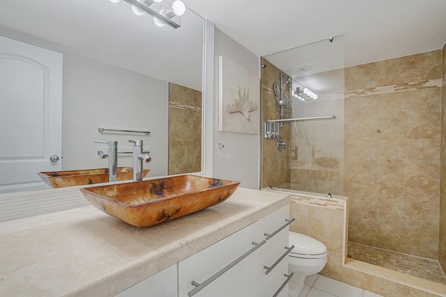 600 Parkview Drive 531, Hallandale Beach, FL 33009