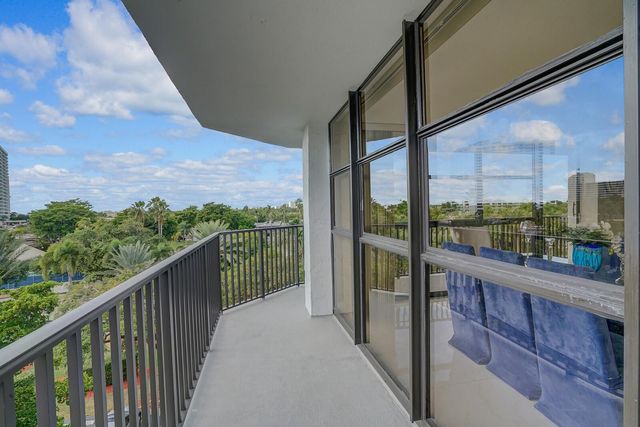 600 Parkview Drive 531, Hallandale Beach, FL 33009