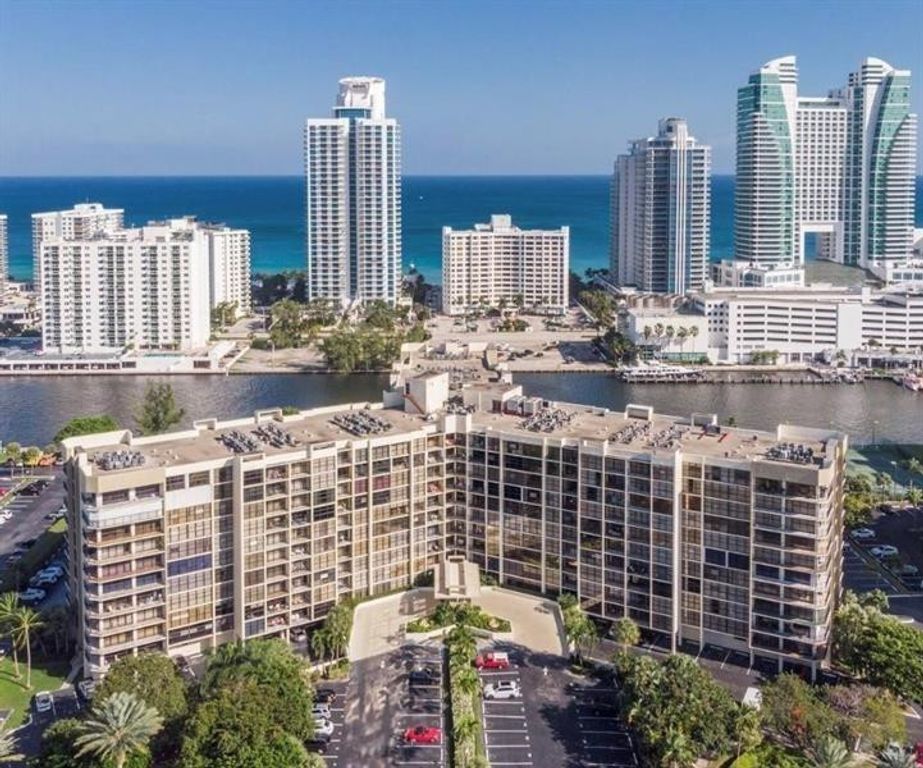 600 Parkview Drive 531, Hallandale Beach, FL 33009