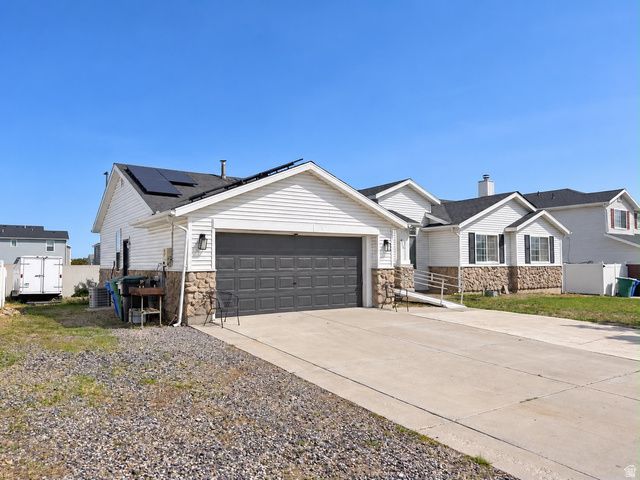 4728 W TRAVIS LN, West Jordan, UT 84088
