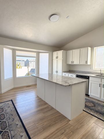 4728 W TRAVIS LN, West Jordan, UT 84088