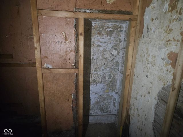 1520 1st Avenue, Terre Haute, IN 47807